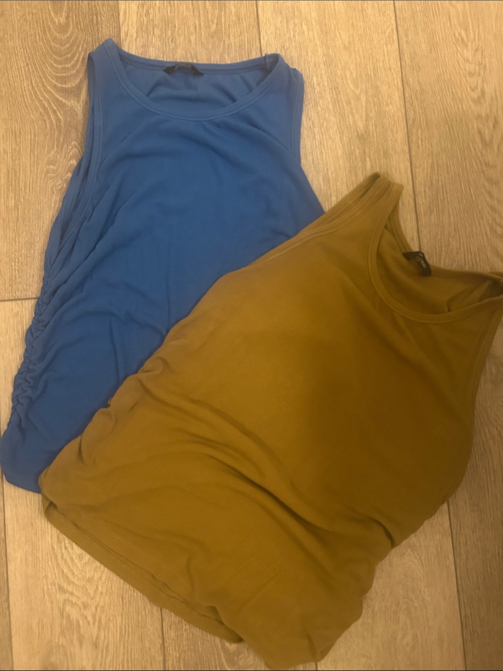 Everyday Scoop-Neck Tank Top - Blue and Olive